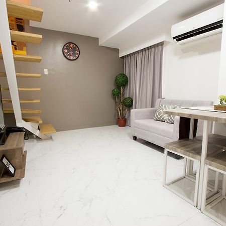 Oasis Regency @ Fort Victoria Bgc Taguig Luaran gambar