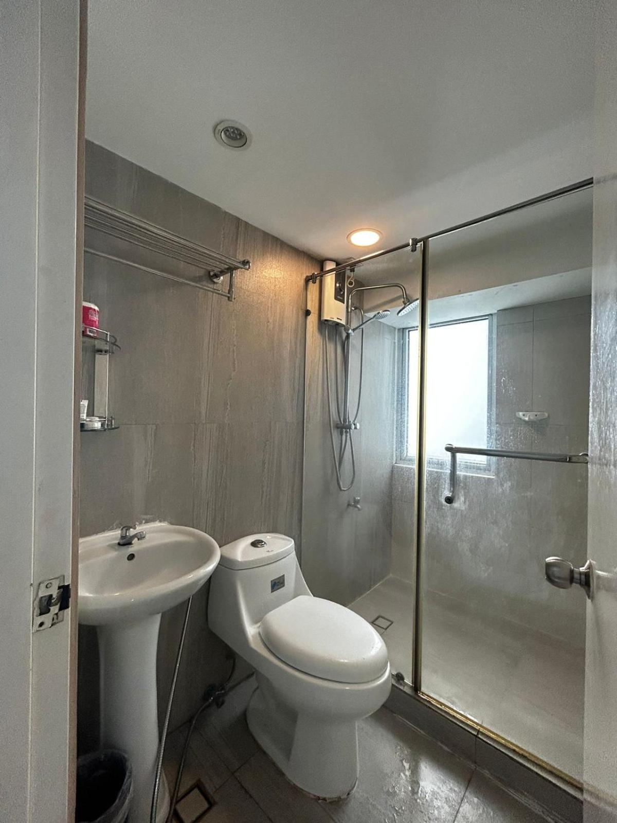 Oasis Regency @ Fort Victoria Bgc Taguig Luaran gambar