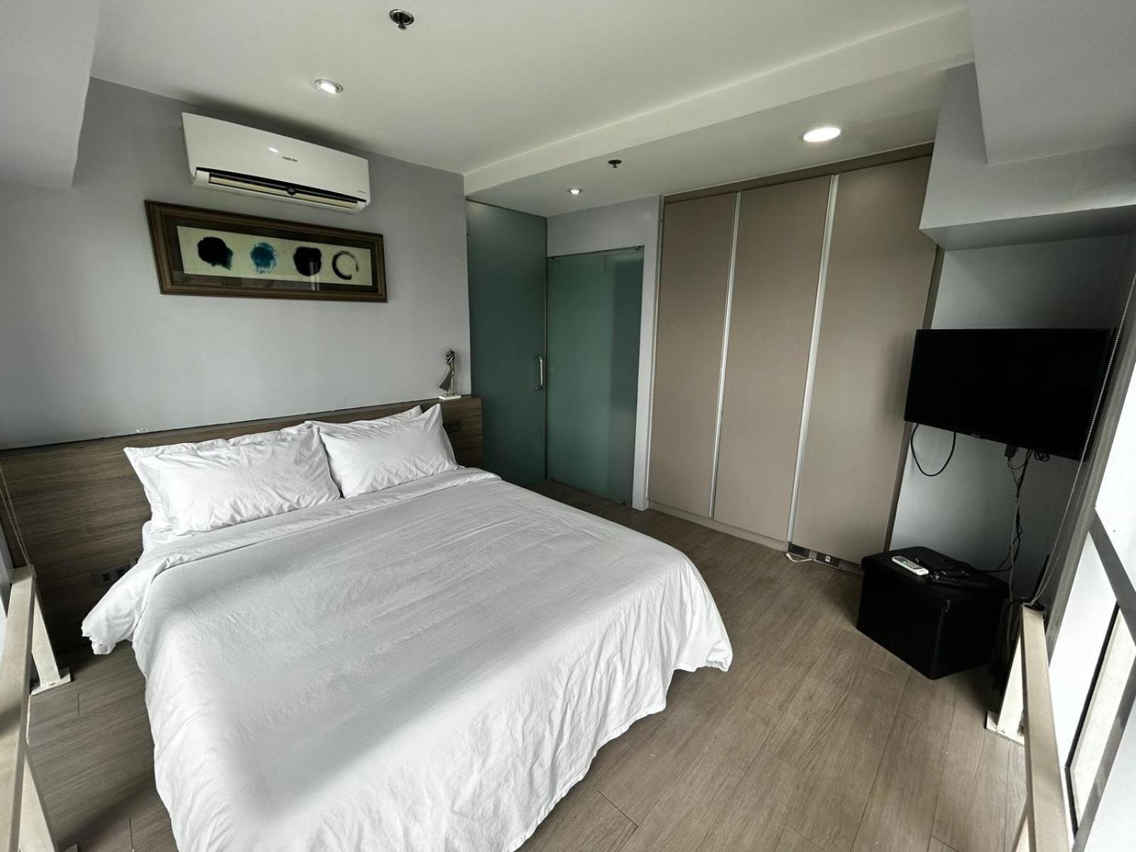 Oasis Regency @ Fort Victoria Bgc Taguig Luaran gambar