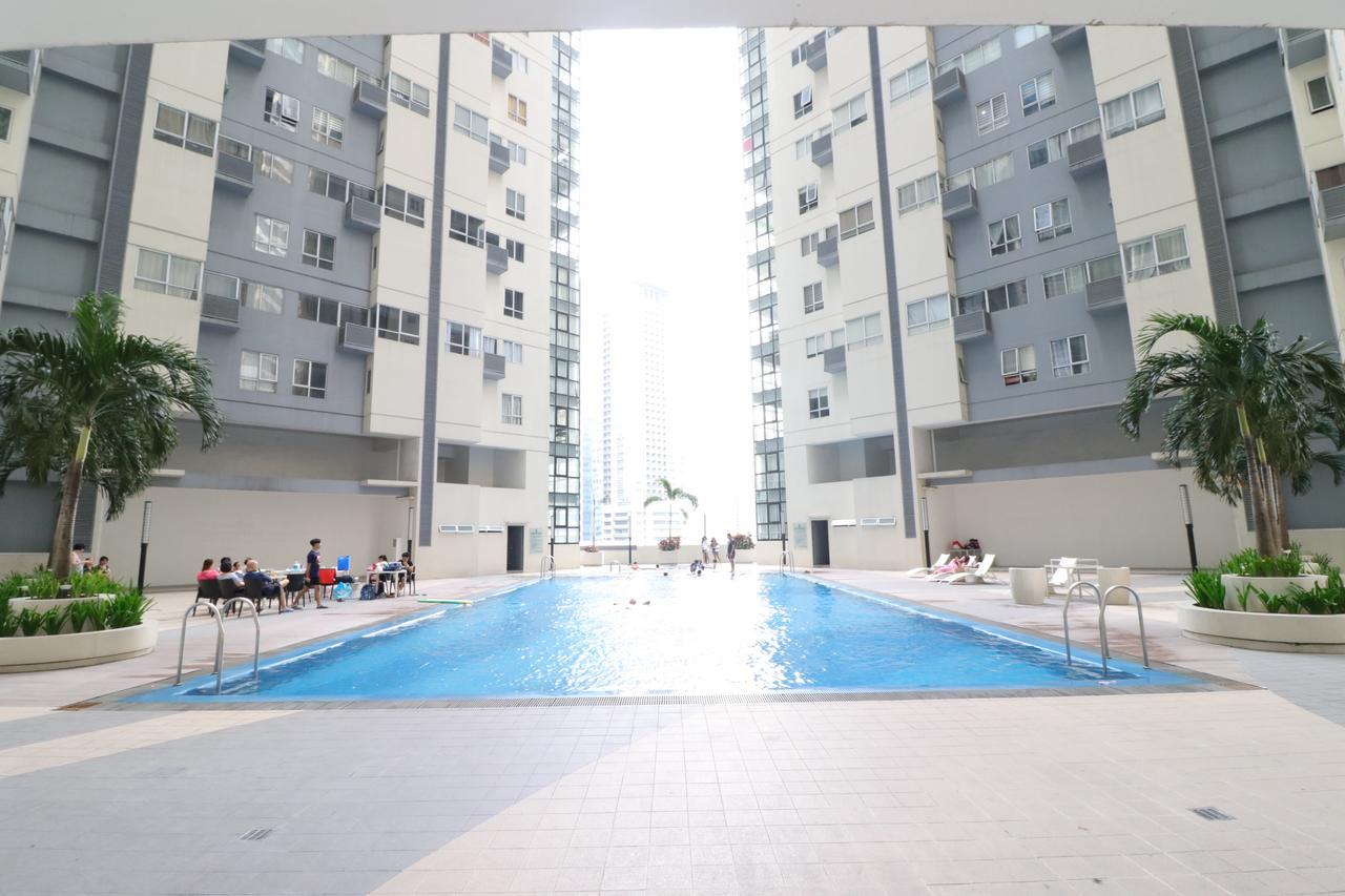Oasis Regency @ Fort Victoria Bgc Taguig Luaran gambar
