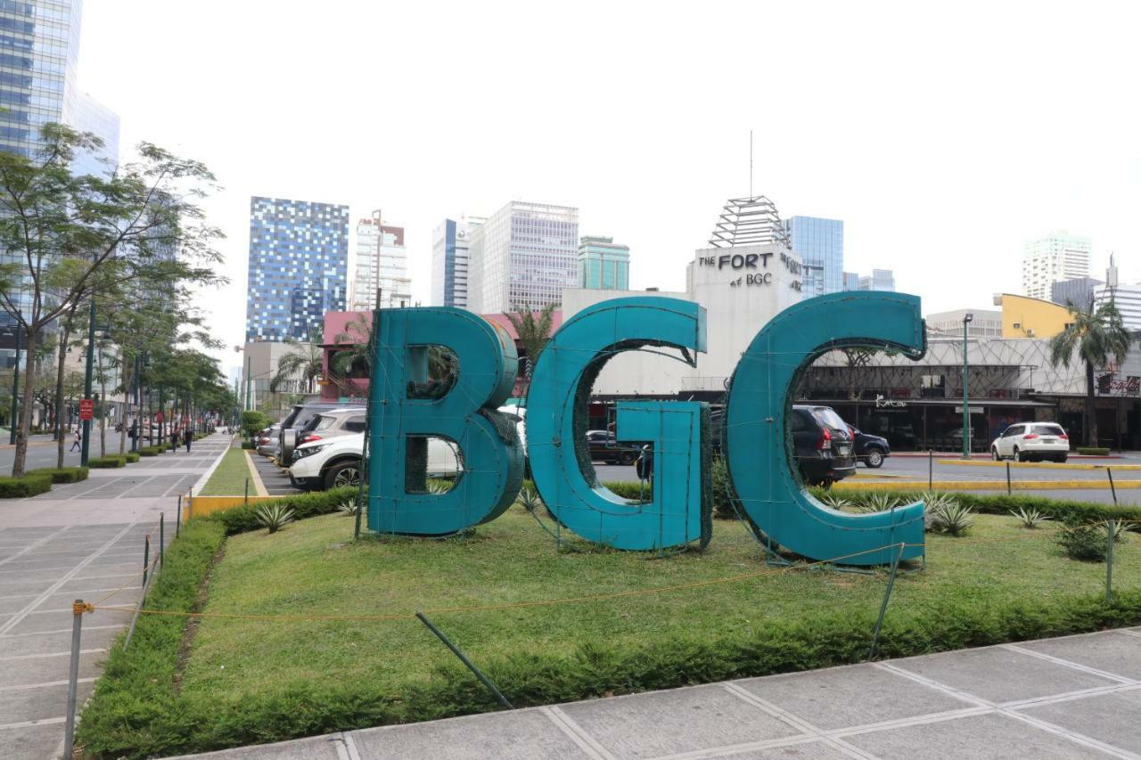 Oasis Regency @ Fort Victoria Bgc Taguig Luaran gambar
