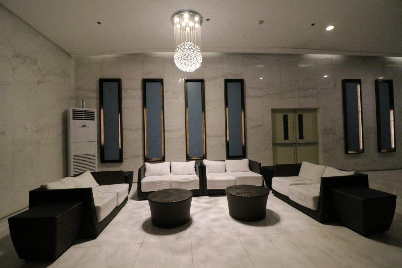 Oasis Regency @ Fort Victoria Bgc Taguig Luaran gambar